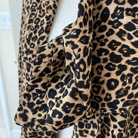 Leopard Print Modern Jacket - Picture 11 of 15